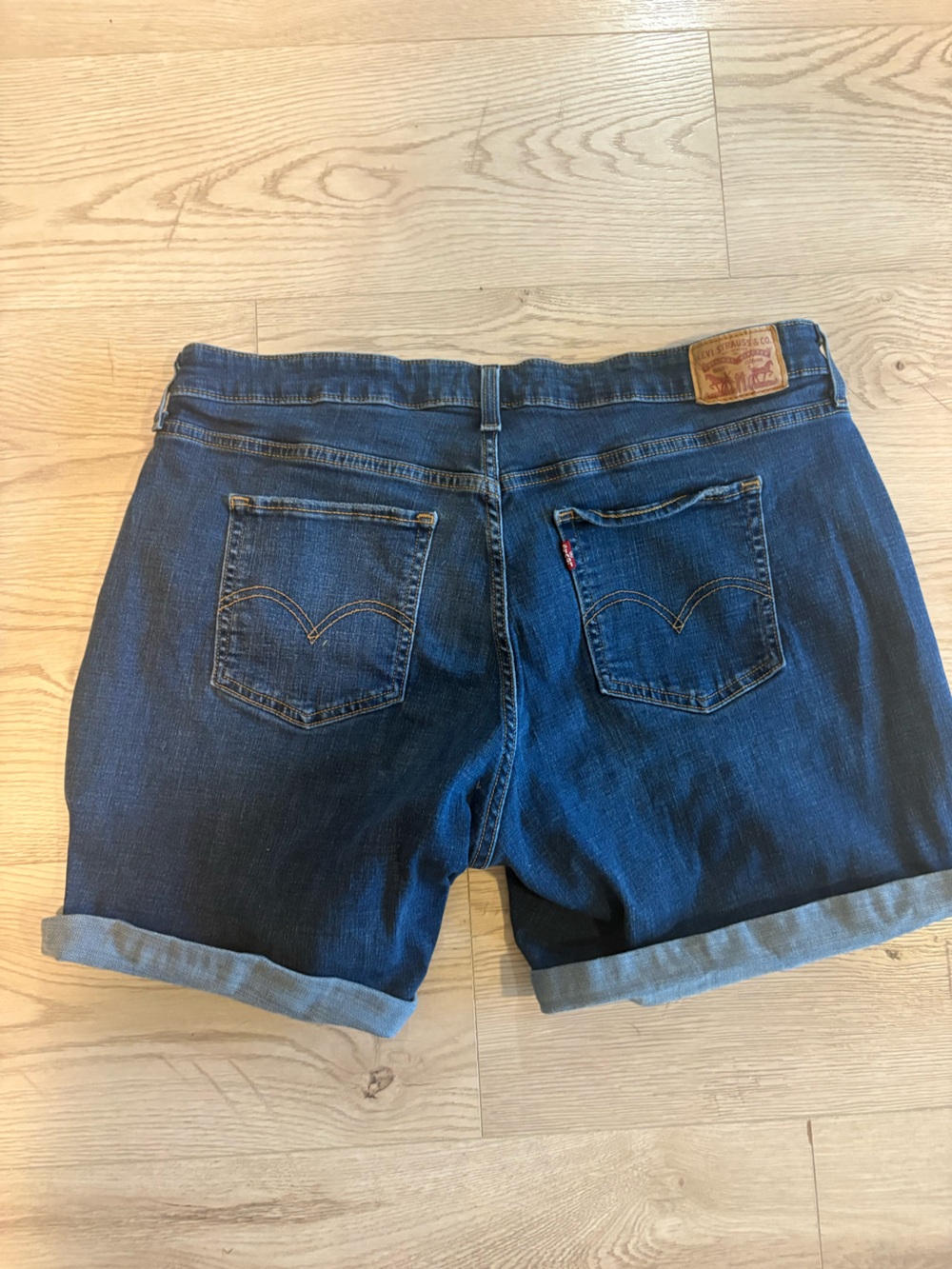 LEVI STRAUSS Dark Blue Denim cuffed shorts 18W - Picture 4 of 6